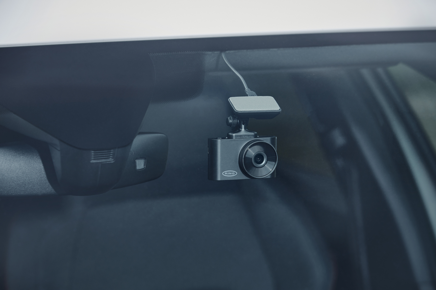 Ring Automotive: Smart Dash Cam R1000- RSDCR1000